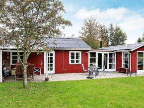 Quaint Holiday Home in Store Fuglede with Terrace in Store Fuglede